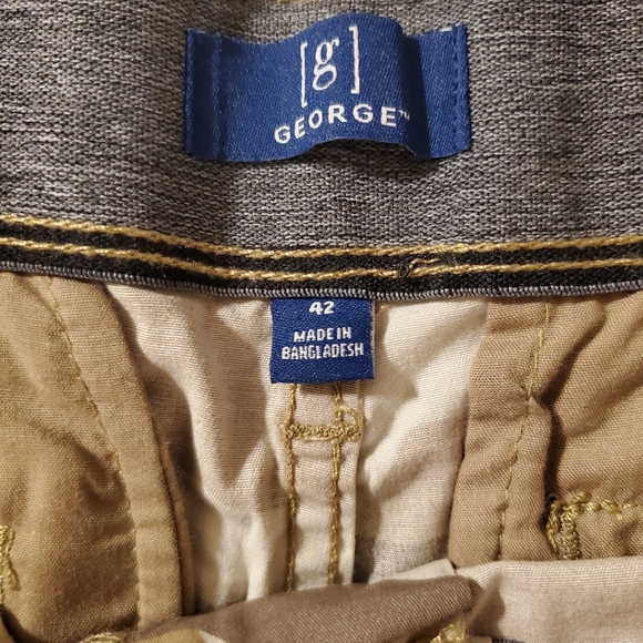 NWT‎ GEORGE MENS BELOW THE KNEE DESERT CAMO CARGO SHORTS W 42- INSEAM 14" - Picture 10 of 13